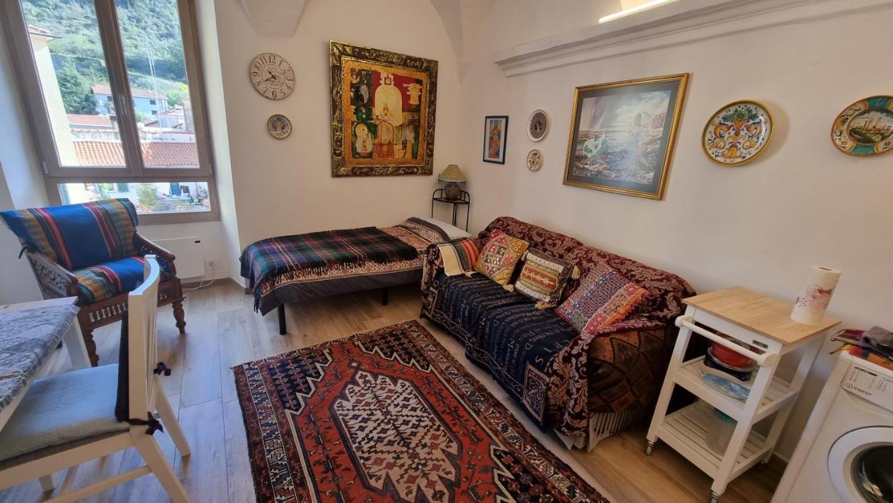 Beautifully Restored Romantic Apartment In The Centre Of Historic Долчедо Екстериор снимка